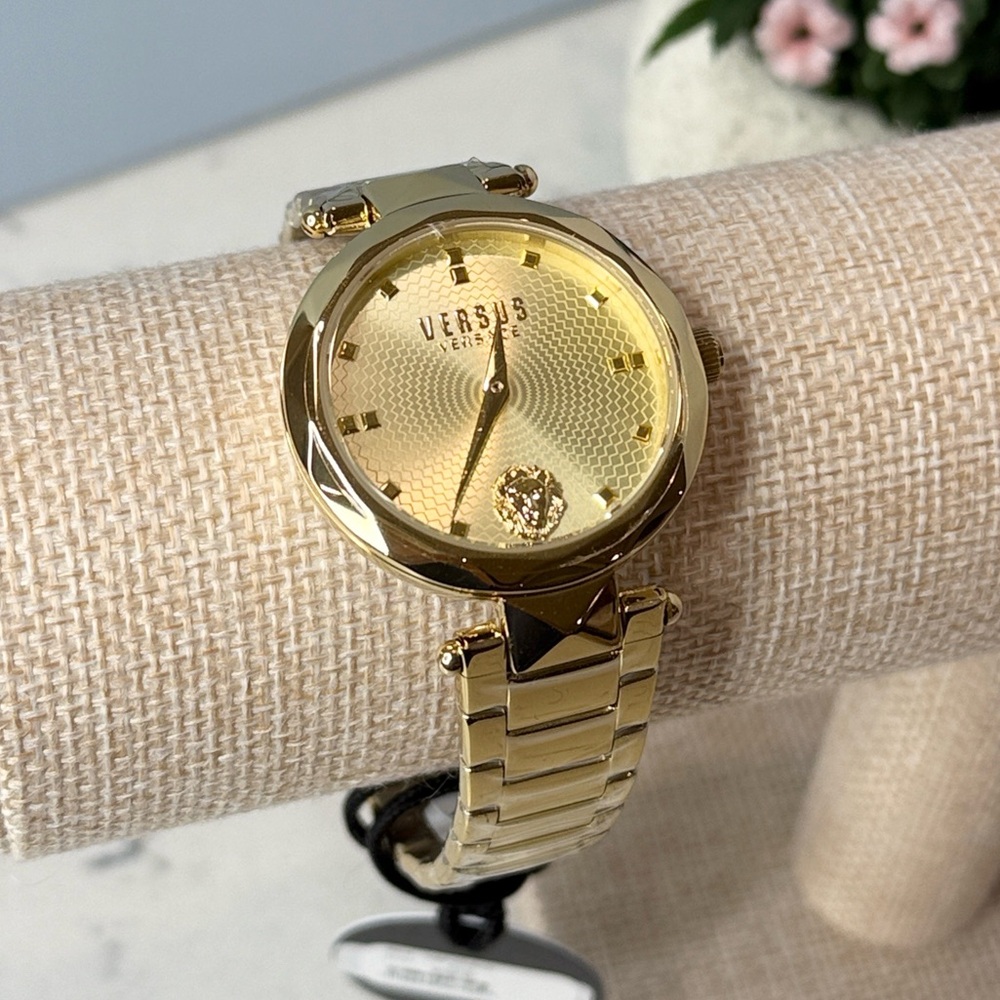 Versus Versace Women's Quartz Covent Garden Gold-Tone Stainless Steel Bracelet